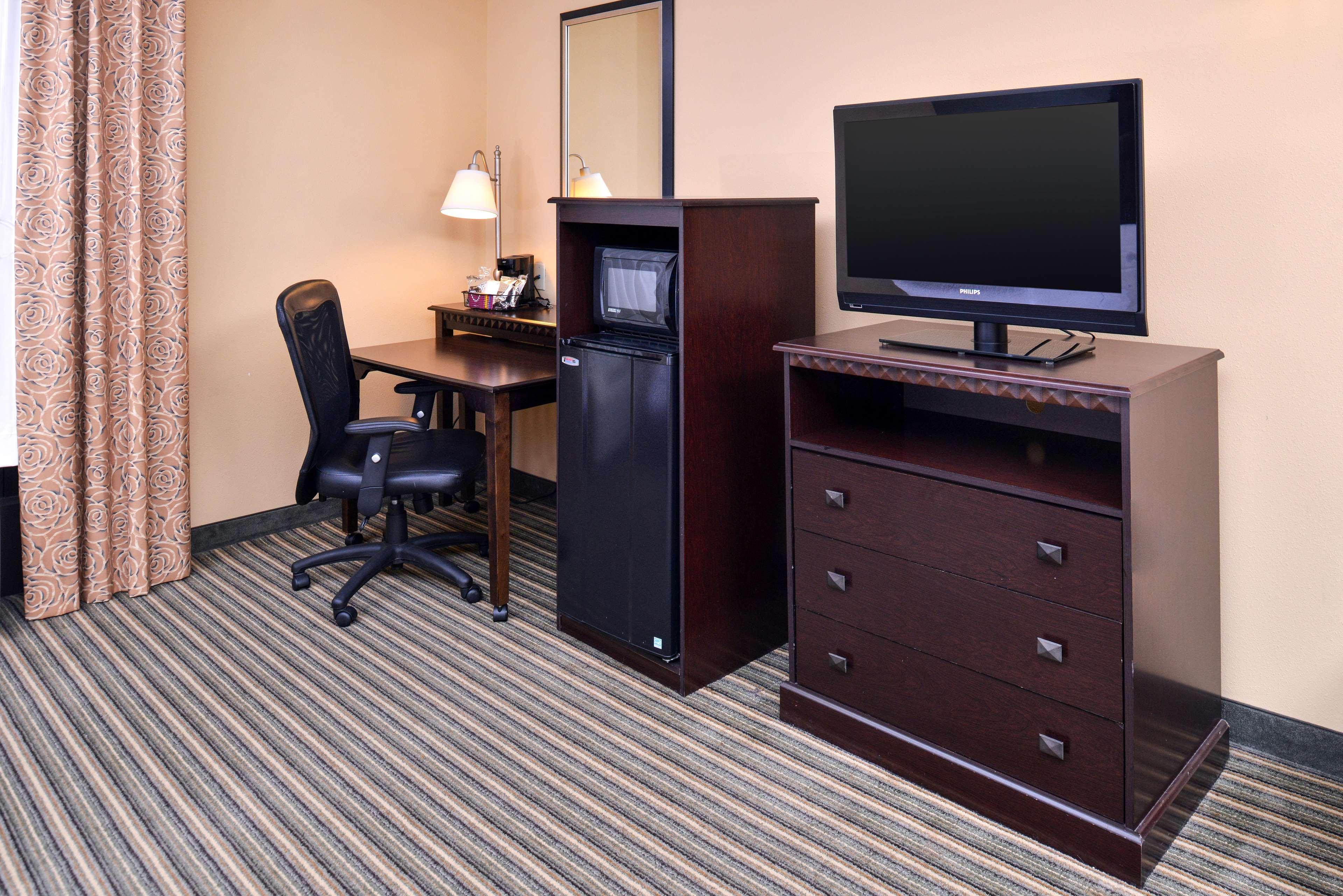 Hampton Inn & Suites Fort Belvoir Alexandria South Экстерьер фото